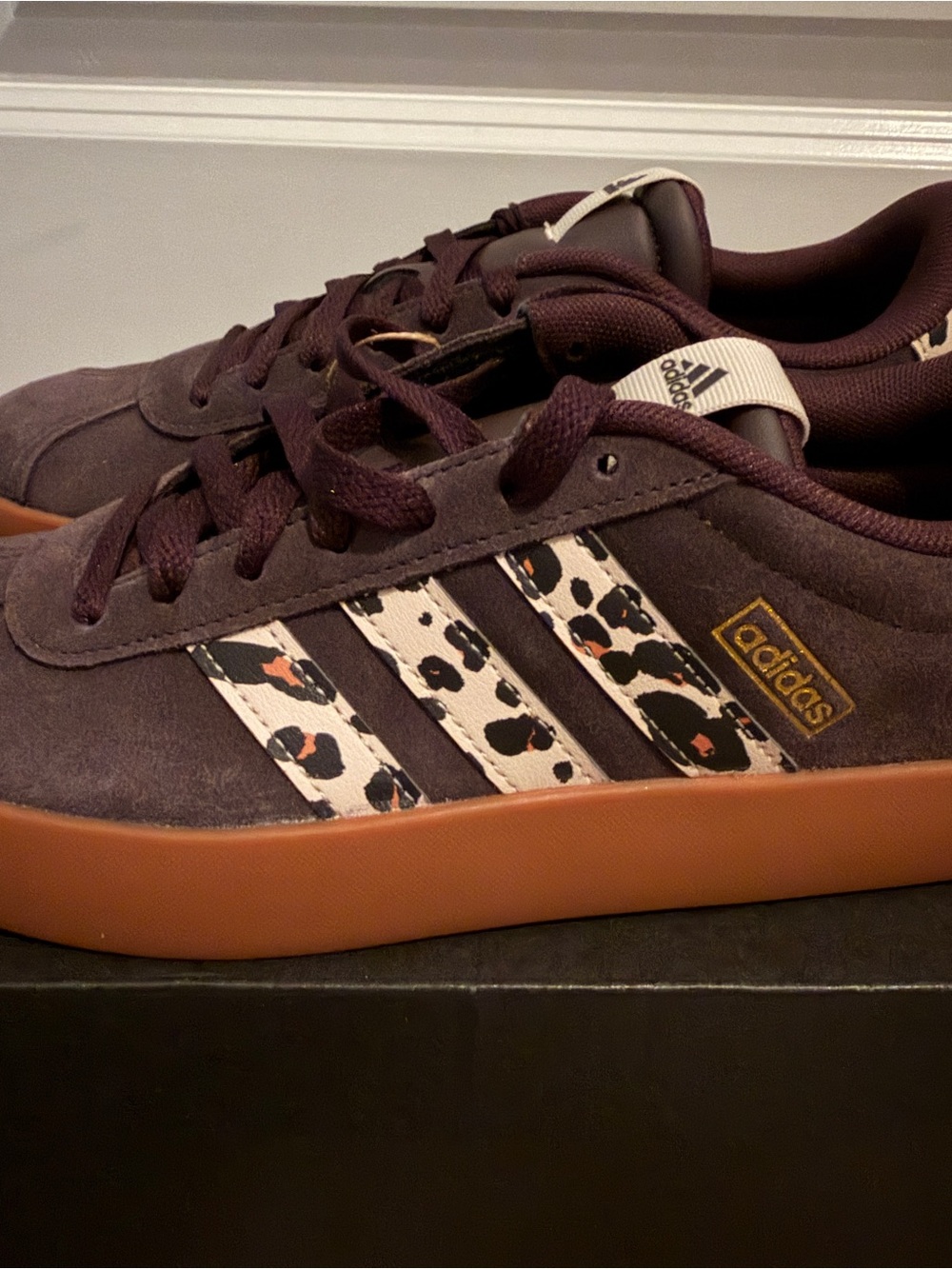 adidas Men’s Chocolate Brown Suede Sneakers with Leopard Stripes - Picture 3 of 8